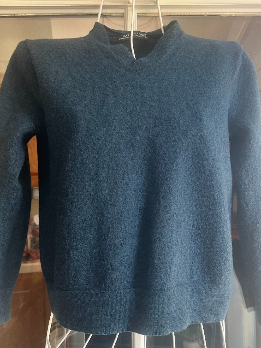 Saks Fifth Avenue Sweater Womens Large Blue 100% Wool  V-Neck Pullover Soft